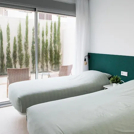 בית נופש Luxury - Pool View, Sun & Shade Terraces, Near Golf & Padel *