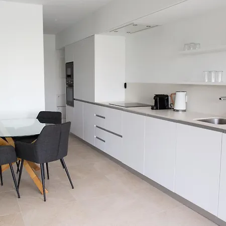 בית נופש Luxury - Pool View, Sun & Shade Terraces, Near Golf & Padel