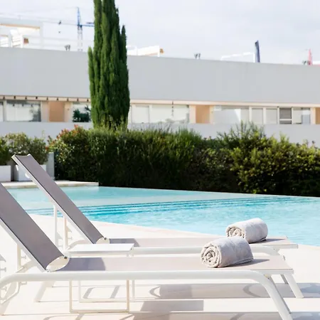 Дом отдыха Luxury - Pool View, Sun & Shade Terraces, Near Golf & Padel Торевьиа